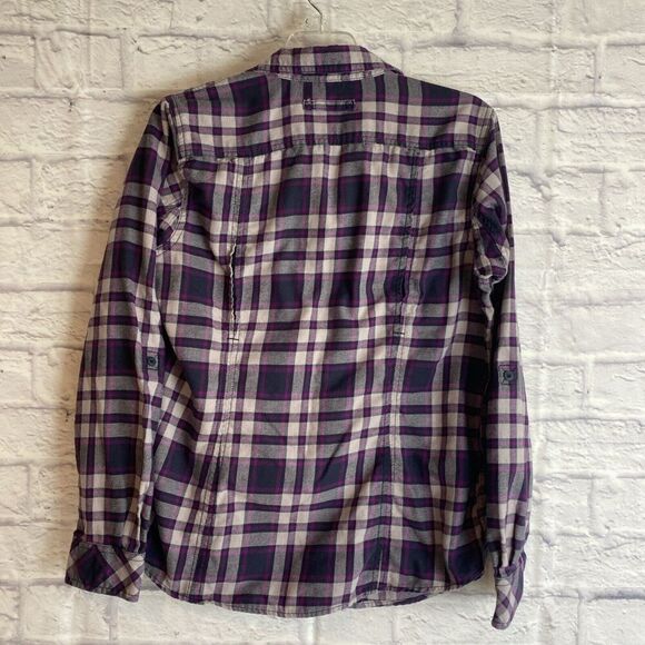 Duluth Trading Company Women’s Crosscut Wicking Flannel Shirt Side Medium - Picture 7 of 9